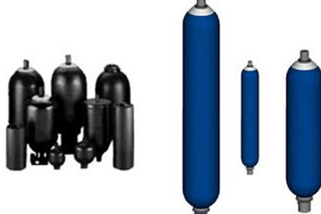 蓄能器中為什么使用氮?dú)?，你知道嗎?/></p><p>　　維持液壓油的穩(wěn)定性：在一些液壓系統(tǒng)中，蓄能設(shè)備中的氮?dú)膺€可以幫助維持液壓油的穩(wěn)定性。通過合理的氣壓調(diào)節(jié)，可以確保液壓系統(tǒng)在各種工作條件下都能夠保持正常的運(yùn)行狀態(tài)。</p><p>　　總的來(lái)說，蓄能器中氮?dú)獾淖饔枚喾矫娑鴱V泛，從儲(chǔ)存能量到平衡壓力再到緩沖震動(dòng)等，都得益于氮?dú)庠诠こ填I(lǐng)域的惰性、豐富資源、穩(wěn)定性和良好的物理性質(zhì)。選擇氮?dú)庾鳛樾钅茉O(shè)備的工作介質(zhì)，不僅有助于提高系統(tǒng)的性能，還能夠確保系統(tǒng)的安全可靠運(yùn)行。</p></div>
          <div   id=