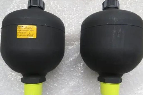 蓄能器充氣工具不會使用？這份使用指南要收好！ 圖1