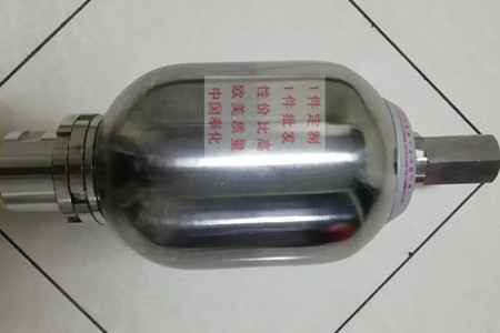用什么方法來(lái)檢查不銹鋼囊式蓄能器膨脹壓力？